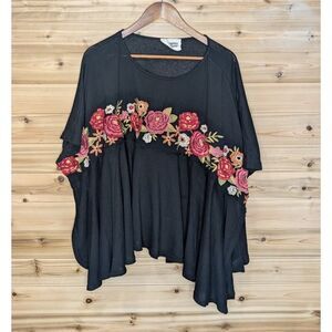 Savanna Jane Top Womens Medium/Large Black Embroidered Poncho Top Boho